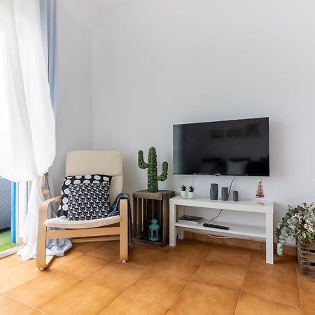 Sea & Wave Pedregalejo Beach Apartment Malaga Exterior photo